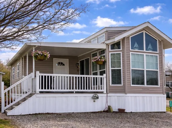 1920 S Bayshore Rd #52, Lakeside Marblehead, OH 43440