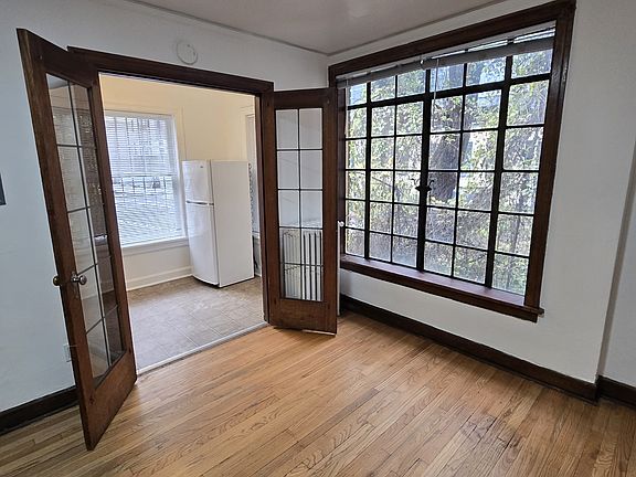 4th image of 821 9th Ave #13894ea1a