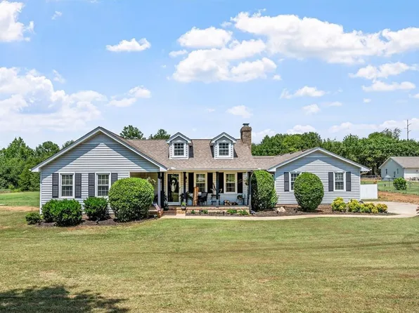 104 Peartree Ln, Anderson, SC 29625