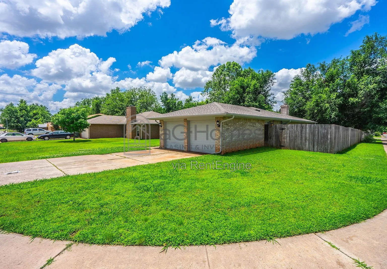 3 bed, 2.0 bath, 1444 sqft, $1,495 — Photo 3