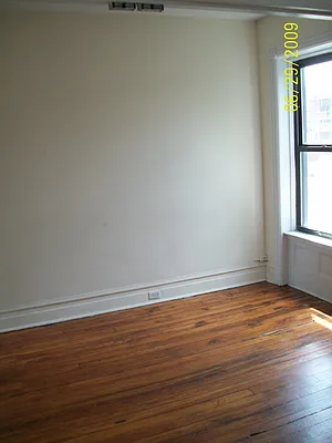 Rented by Flatiron Real Estate Advisors LLC | media 5