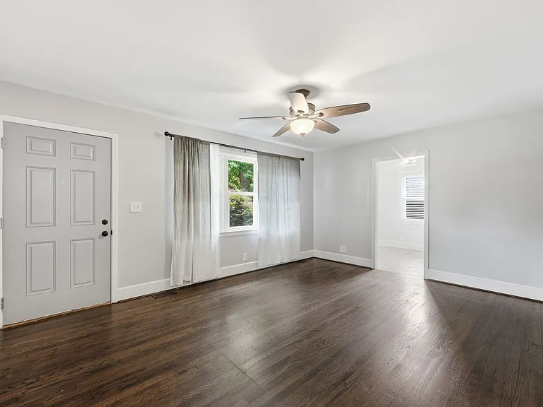 1515 Woodland Ave — Photo 6