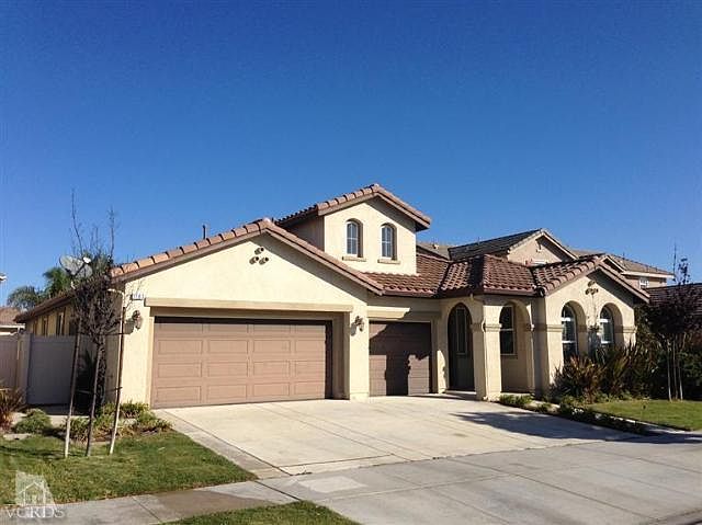 2nd image of 1103 Resplandor Way