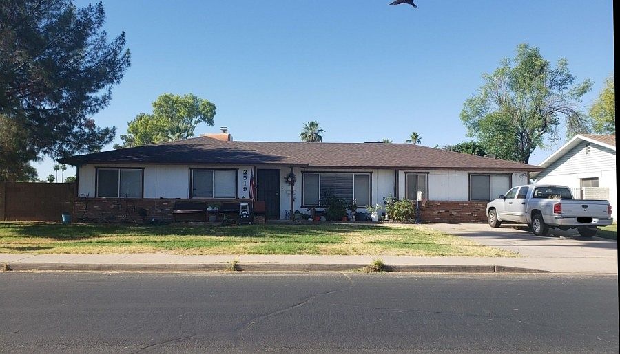 1st image of 2519 E Balboa Dr