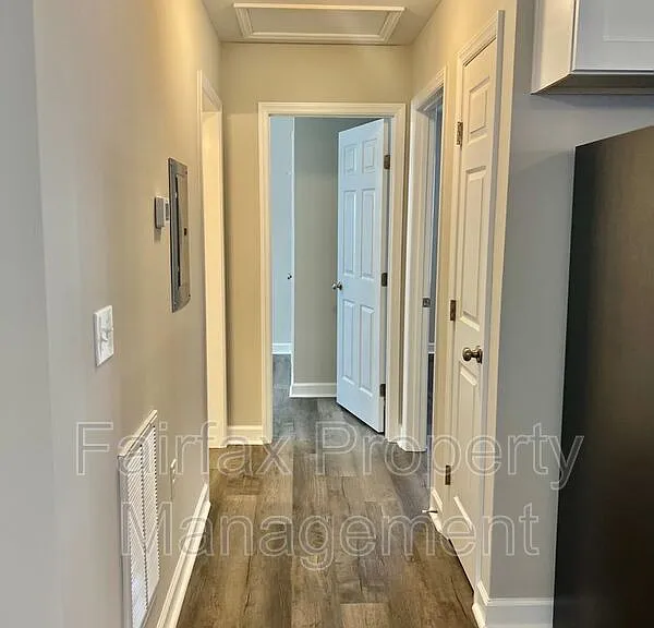 721 Liberty St #C — Photo 10