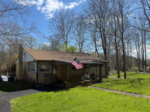 3805 Lisburn Rd, Mechanicsburg, PA 17055