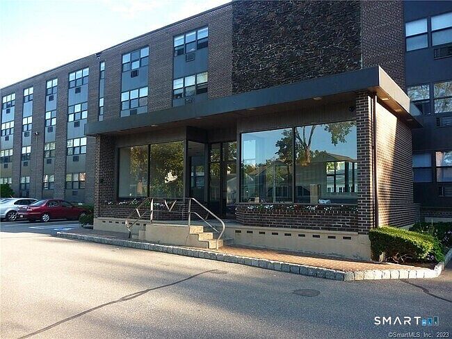 1st image of 9 Park St #4C