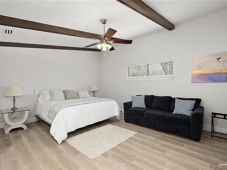 312 Xanthisma Ave — Photo 11