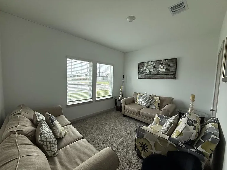 6927 Morales Way — Photo 9