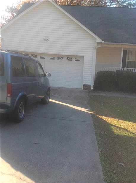 2nd image of 106 Oak Forest Dr