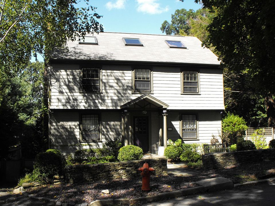 111 Hawthorne Ave