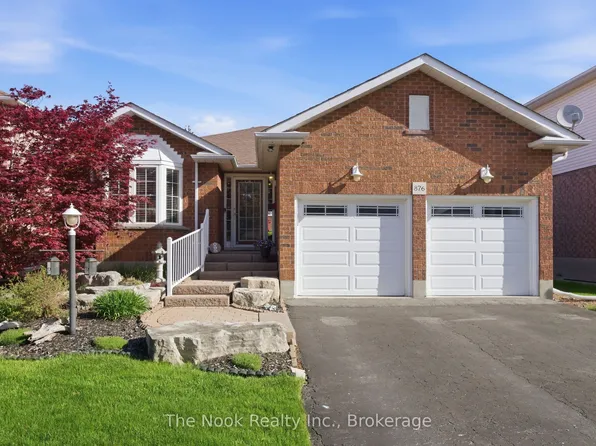 876 Sundance Cir, Oshawa, ON L1J 8P1