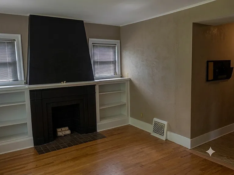 1691 Columbia Rd #1 — Photo 5