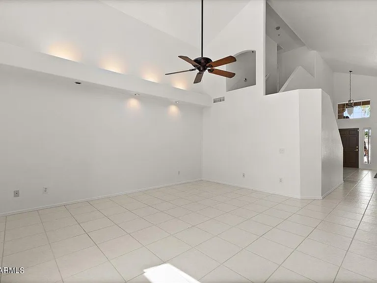 9297 E Blanche Dr — Photo 15