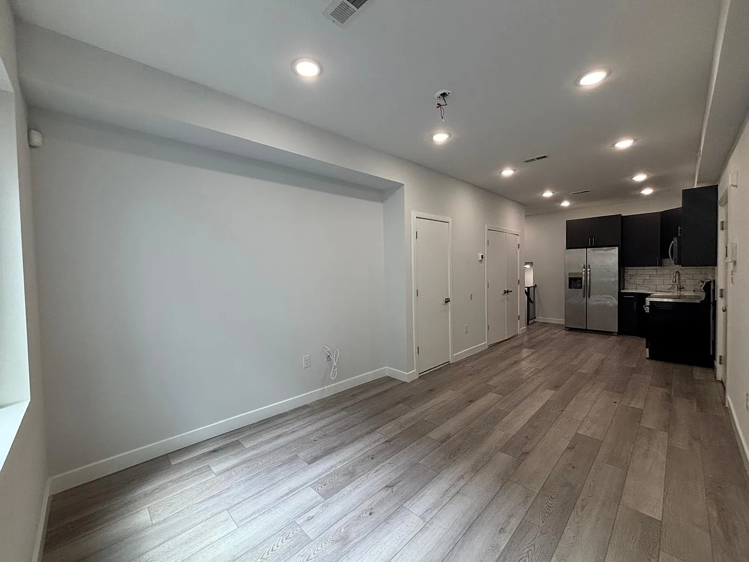 2 bed, 2.5 bath, 700 sqft, $1,545 — Photo 3