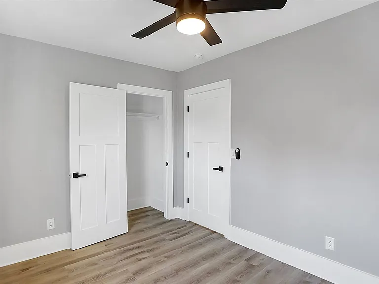 835 Weghorst St — Photo 10