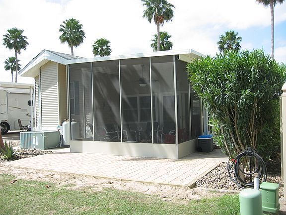 Patio & Screen Room