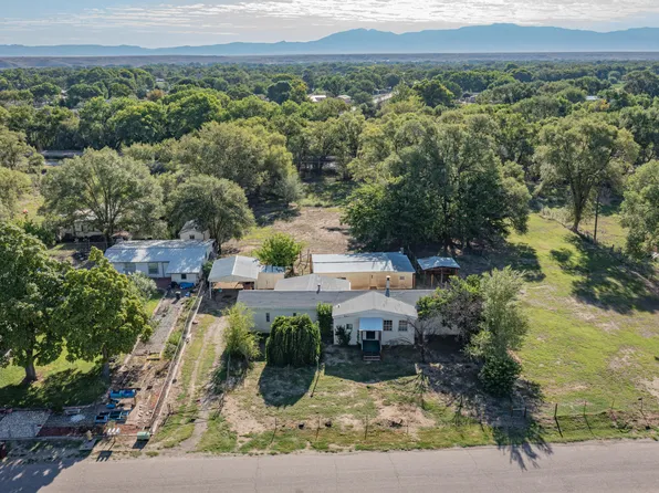 2460 Parklane Dr, Bosque Farms, NM 87068