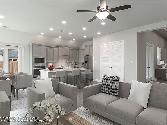 4th image of 383 Coyote Creek Way