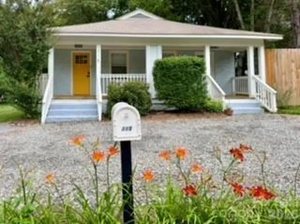 115 Powell St, Swannanoa, NC 28778