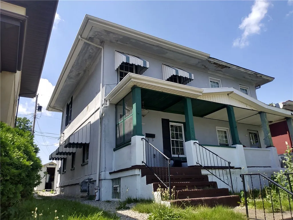 125 Bertha Ave photo 1