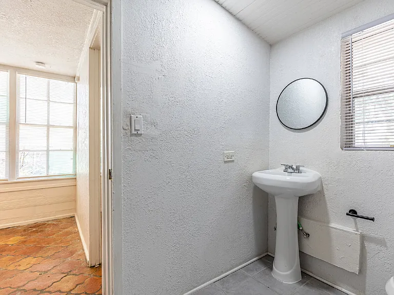 426 W Woodlawn Ave #1 — Photo 18