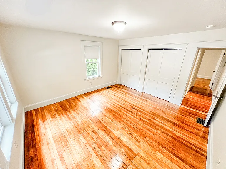 251 Brown St #2 — Photo 14