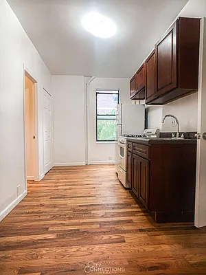 Rented by City Connections Realty | media 16