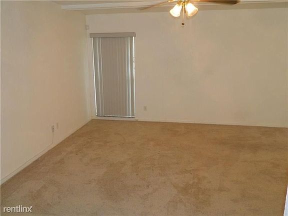 7800 nw 6