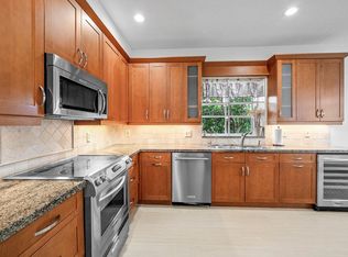 5855 NW 42nd Way, Boca Raton, FL 33496