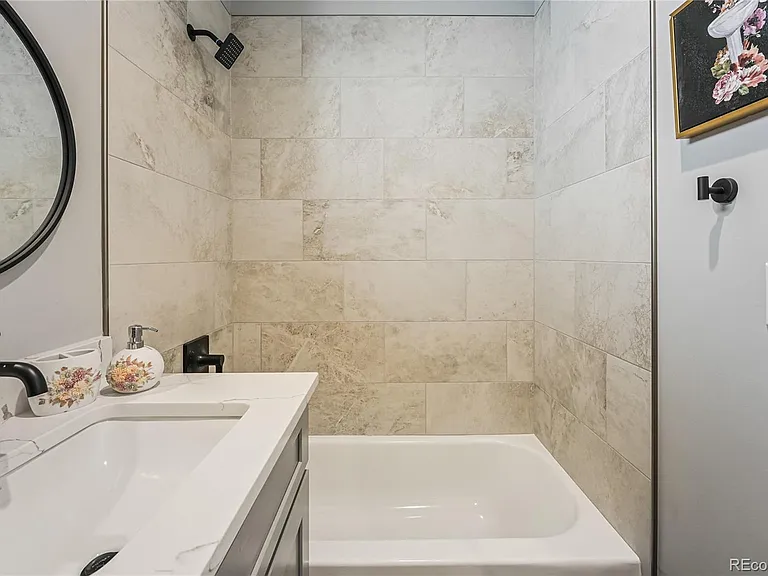 2949 Glenarm Pl — Photo 23