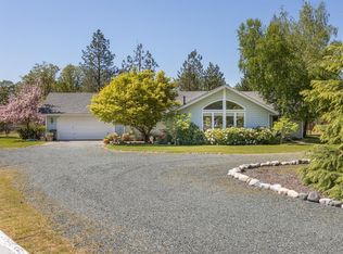 825 Barker Dr, Merlin, OR 97532