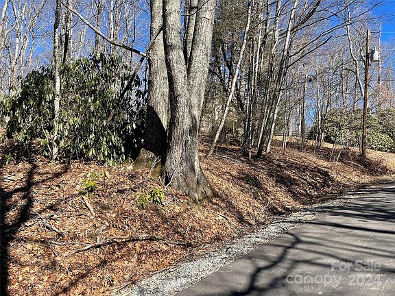 4th image of 14 Linwood Ln
