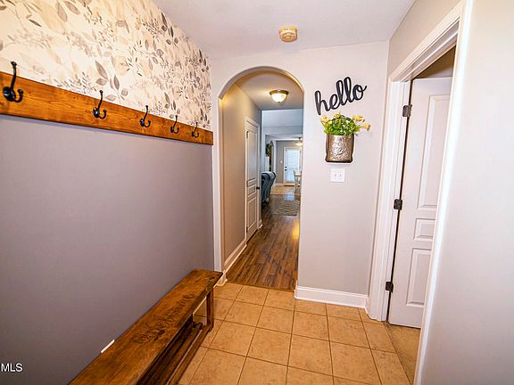 3rd image of 1420 Hazelgreen Way