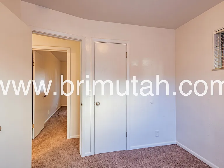2241 E. Laney Ave. - E — Photo 11