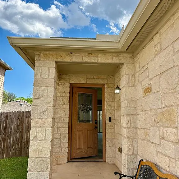 8003 Bannock Ln — Photo 3