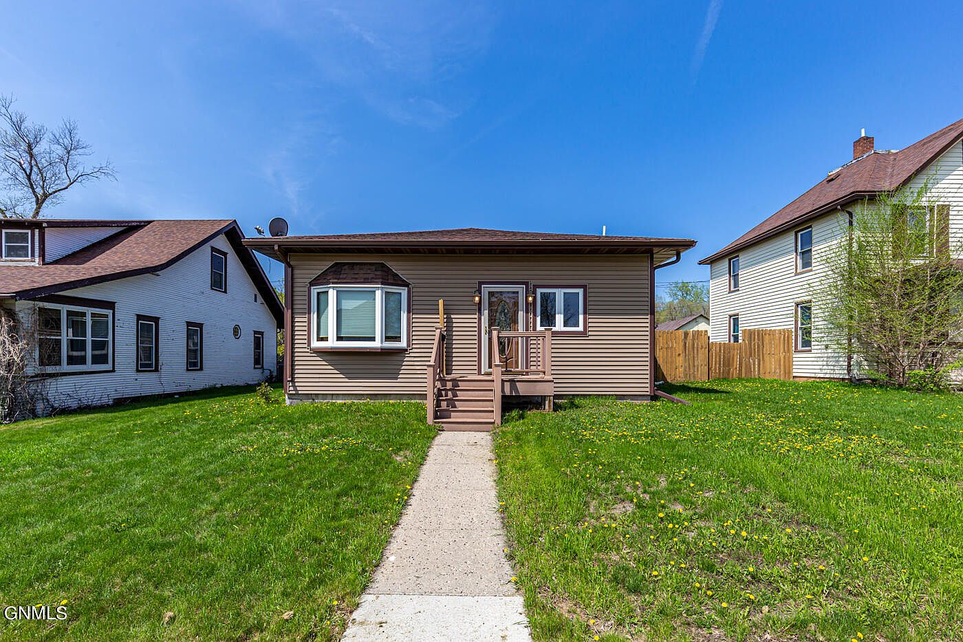 615 5th Ave NW, Valley City, ND 58072 Zillow