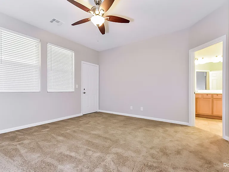 820 Vegas Palm Ave — Photo 16