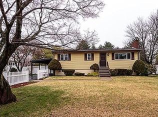 13 Burlington St, Burlington, MA 01803