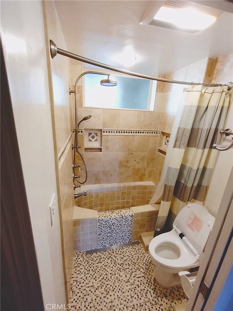 2 bed, 1365 sqft, $3,725 — Photo 4