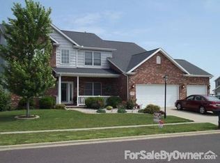 1715 Kingsbury Rd, Washington, IL 61571