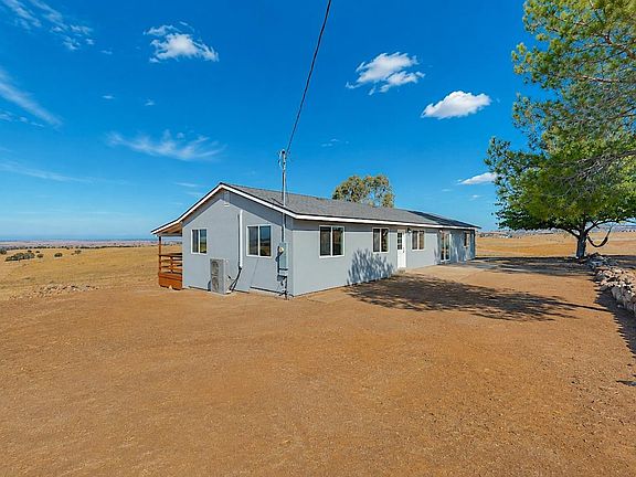 2nd image of 4728 Zorro Rd