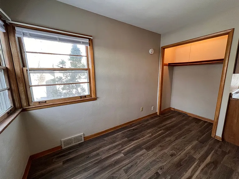 633 Walnut St — Photo 7