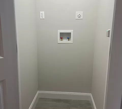 5th image of 210 Bay 7 St #3B