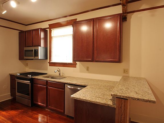 4th image of 2024 Marengo St APT 4