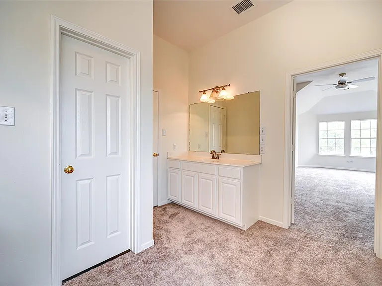 11906 Dinosaur Valley Dr — Photo 35