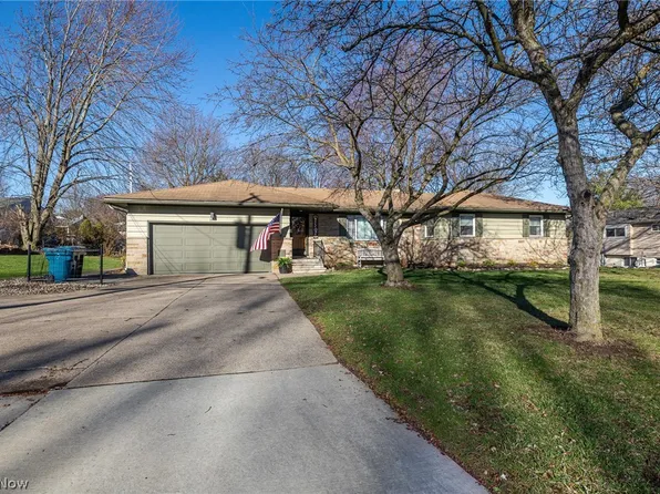 180 S Leavitt Rd, Amherst, OH 44001