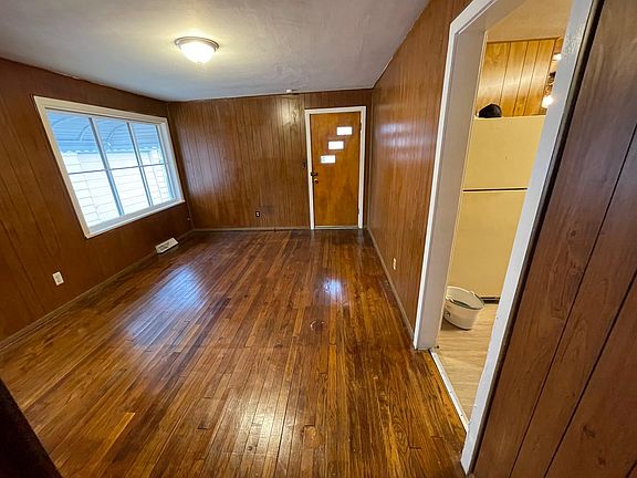 4th image of 34206 Channing Ct