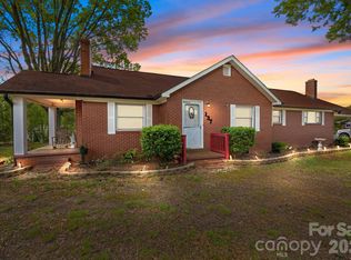 137 Foursquare Rd, Mooresville, NC 28115