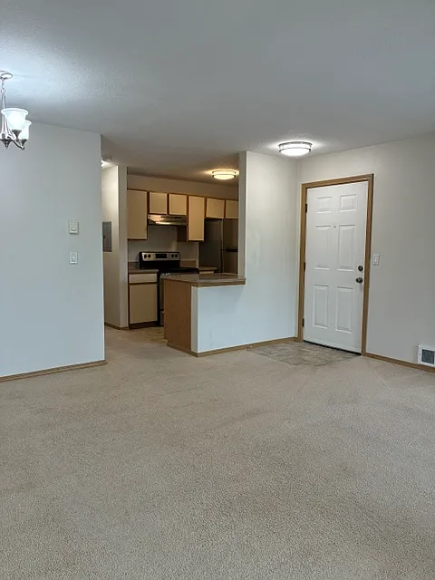 1 bed, 750 sqft, $1,325 — Photo 1